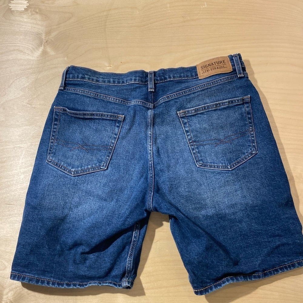 Signature Levi’s Denim Blue Men's Shorts 34 (MR) - Picture 8 of 8